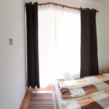Simon Apartman *